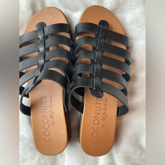 3/$25 Coconuts by Matisse Black Slip on Sandals - Picture 4 of 7